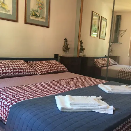 Chic 5 Terre Apartmán